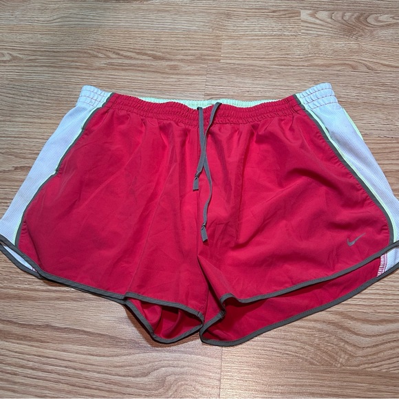 Nike Dri Fit athletic‎ shorts XL red orange - Picture 1 of 5